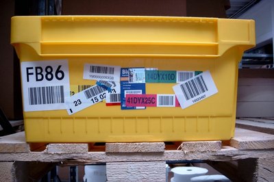 inotec Barcode Etikett Behälter kundenindividuell inotec Photo of Barcode Etikett Behälter kundenindividuell